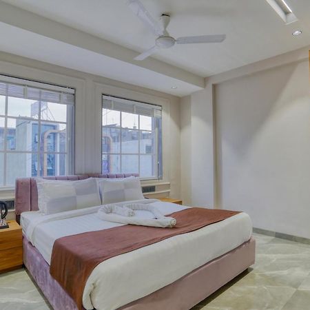 Hotel Pavilion Indore Buitenkant foto