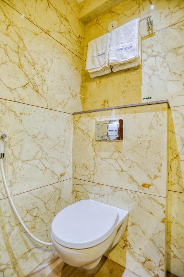 Hotel Pavilion Indore Buitenkant foto