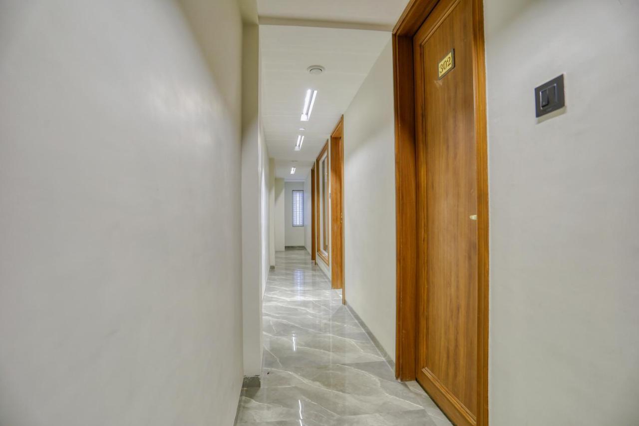 Hotel Pavilion Indore Buitenkant foto